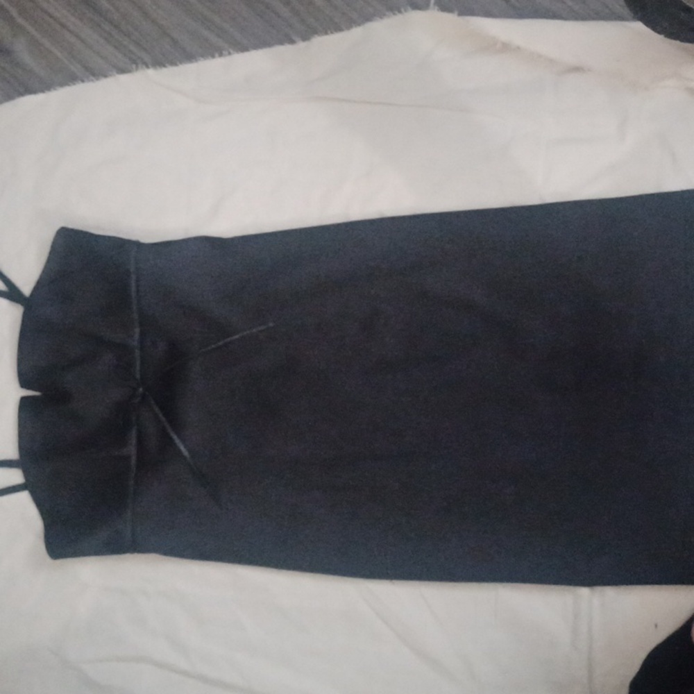le chateau black dress M